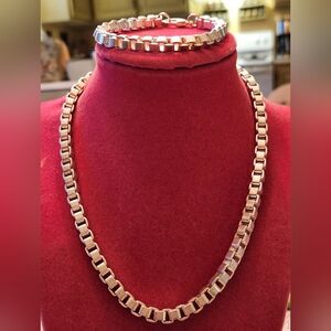 Awesome Heavy Aluminum Silver Tone Necklace and Bracelet Set